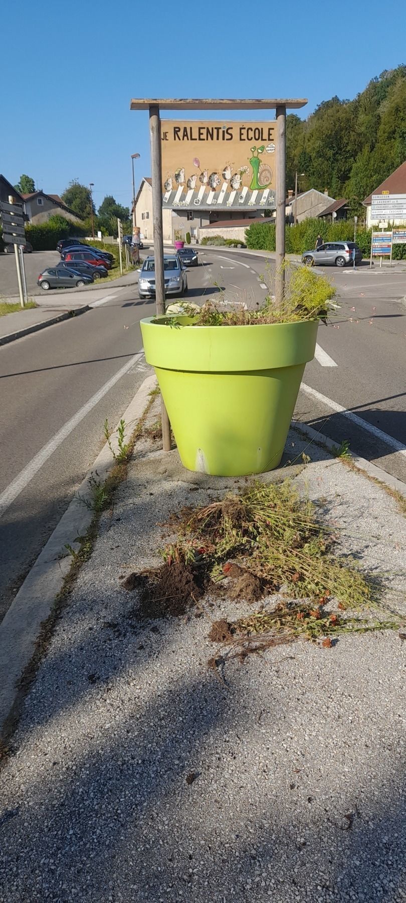 Qu'en dire? Que faire devant tant d'incivilités?